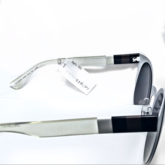 NWT FENDI Round Cat Eye Sunglasses - Picture 6 of 8
